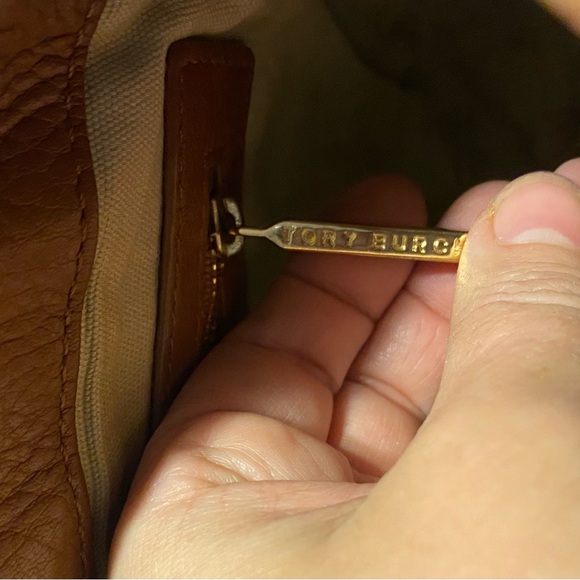Vintage Tory Burch Leather Crossbody w/ extra strap! Cleaned & Refreshed! - Picture 11 of 13